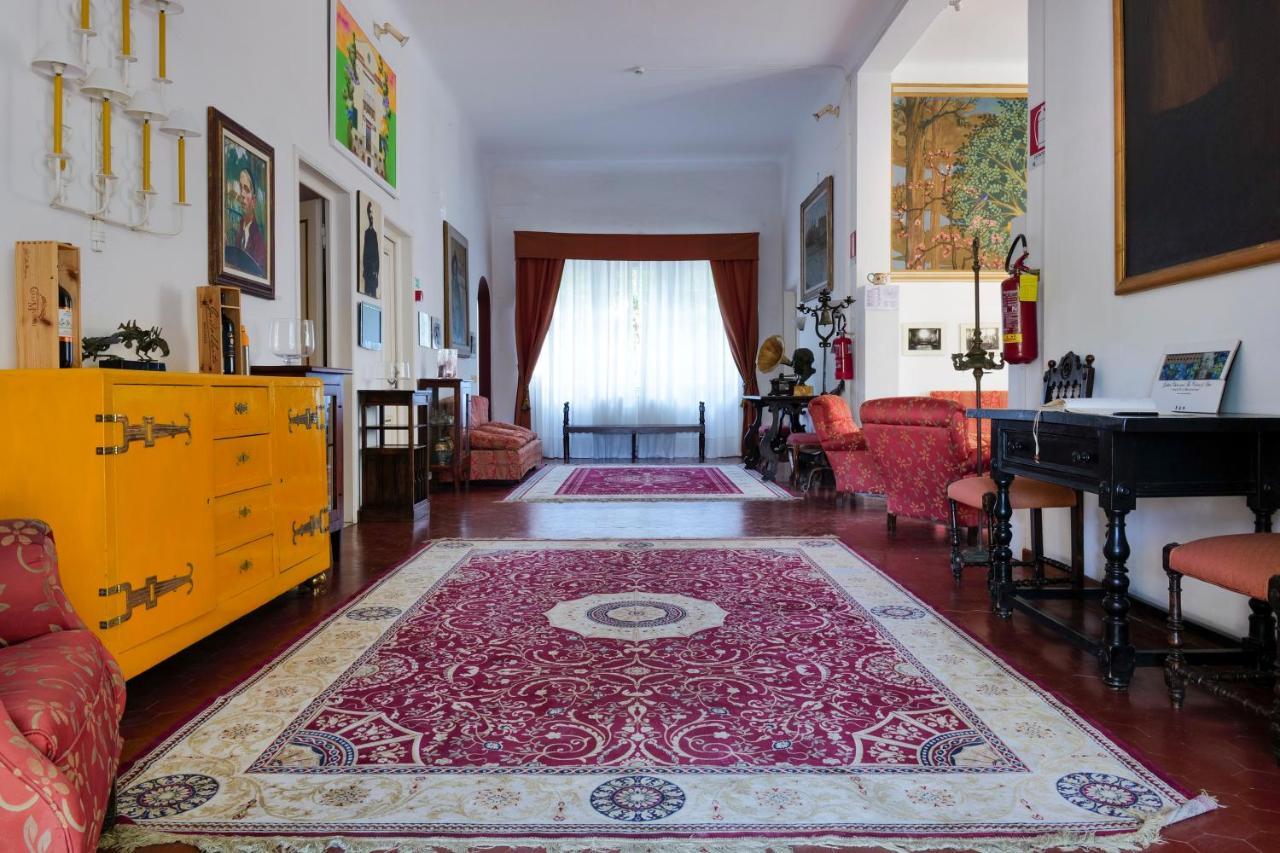 Hotel Club I Pini - Residenza D'Epoca In Versilia ลิโด ดิ กามาโยเร ภายนอก รูปภาพ